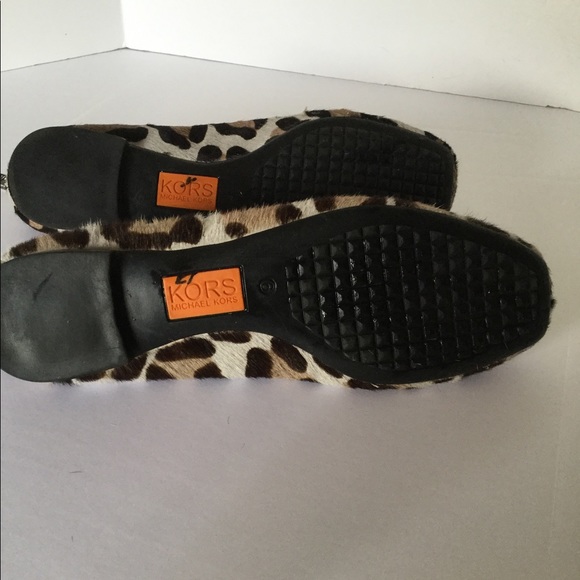 Michael Kors size 6 flats leopard animal hair - Picture 4 of 7